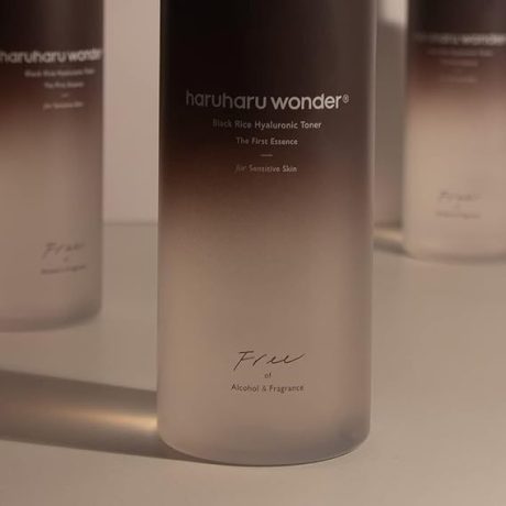 Haruharu wonder Black Rice Hyaluronic Toner